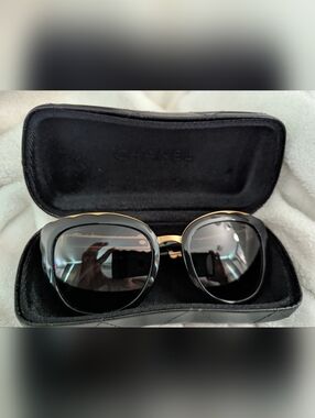CHANEL Sunglasses Oversized Black & Gold Enameled NWOT CHANEL Case included